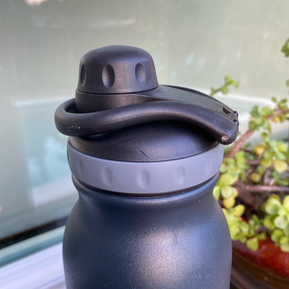 BUILT Water Bottle - Picture 2 of 9